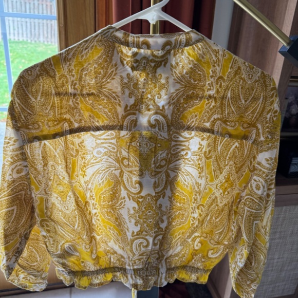 Cara Cara Perrin Top, Inkwash Paisley Yellow - Picture 4 of 4